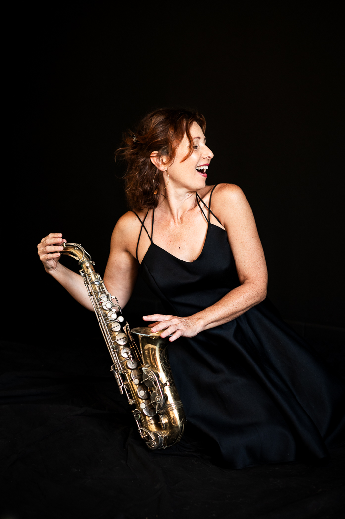 portrait d'une saxophoniste